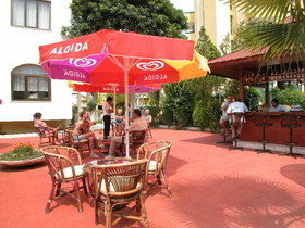 Juniper Hotel & Siesta Hotel