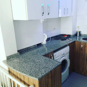 Akhomes