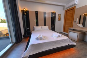Alacas Hotel