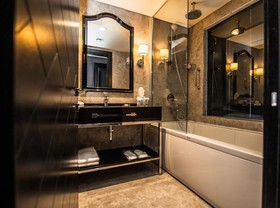 DoubleTree by Hilton Izmir Airport