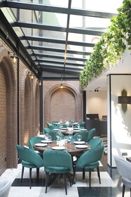Emen’s Hotel