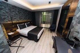Emen’s Hotel