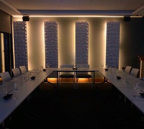 Emen’s Hotel