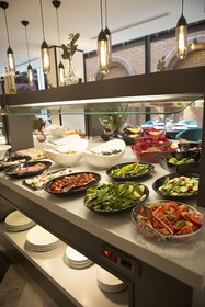 Emen’s Hotel