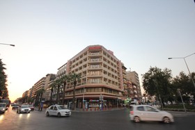 Grand Corner
