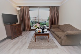 Karaca Otel