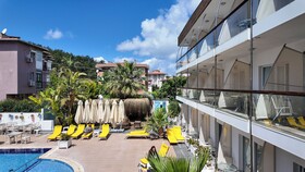 Lizbonia Hotel Cesme