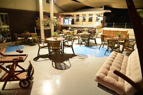 May Park Hotel