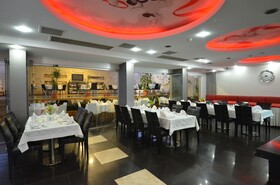 May Park Hotel
