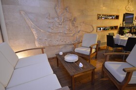 May Park Hotel