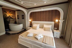 Mono Life Hotel