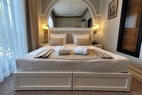 Mono Life Hotel