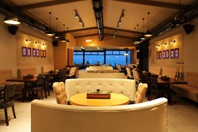 Pasaport Pier Hotel