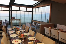 Pasaport Pier Hotel