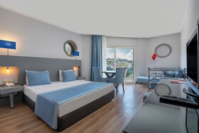 Sisus Marina Hotel