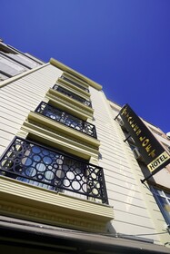 Talles Loft Hotel