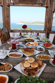 Arya Karaburun