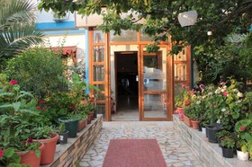 Can Karaburun Hotel