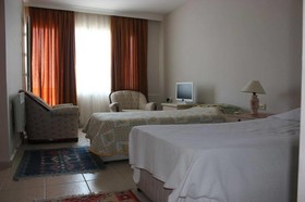 Can Karaburun Hotel