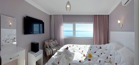 Palm Beach Hotel