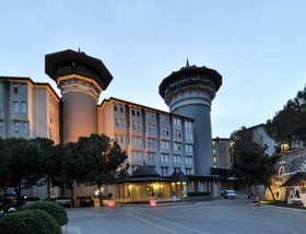 Ladonia Hotels Adakule