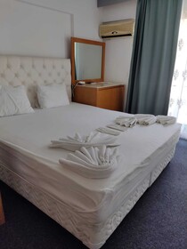 Avalon Otel