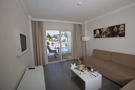Batihan Beach Resort & Spa