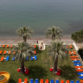 Bella Pino Beach Hotel