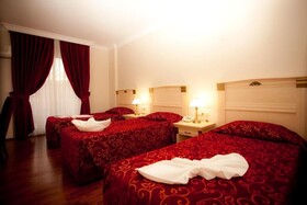 Duqqan Deluxe Hotel