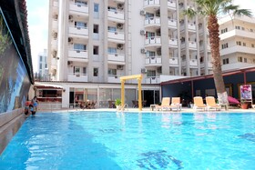 Duqqan Deluxe Hotel