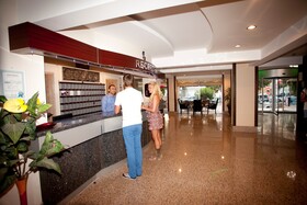 Duqqan Deluxe Hotel