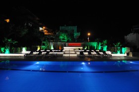 Happy Apart Hotel