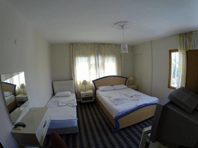 Karya Hotel