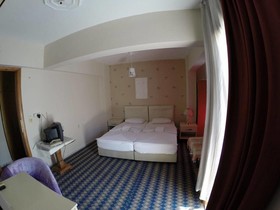 Karya Hotel