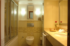 Korumar Hotel De Luxe