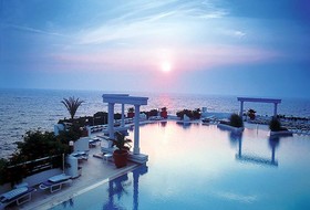 Korumar Hotel De Luxe