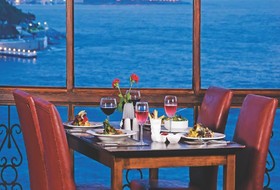 Korumar Hotel De Luxe