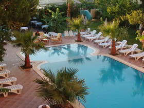 Olivia Family Suites
