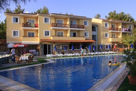 Pine Villas & Apartments Kusadasi