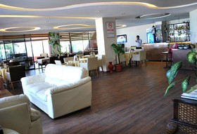 Sunday Beach Hotel