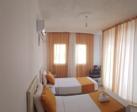 Onoda Hotel & Suites