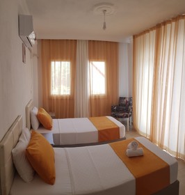 Onoda Hotel & Suites