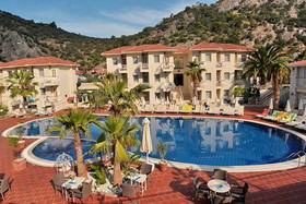 Blue Lagoon Delux Hotel