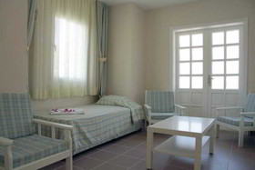 Blue Lagoon Delux Hotel