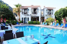 Bronze Hotel