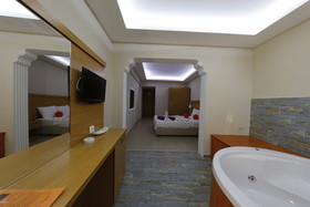 Golden Life Resort Hotel & Spa