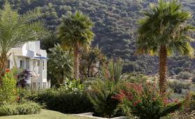 Morina Deluxe Hotel