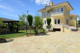 Mountain Valley Apartments & Villa's