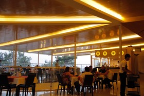 Nicholas Park Hotel