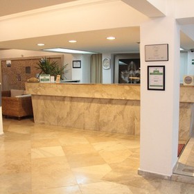 Nicholas Park Hotel